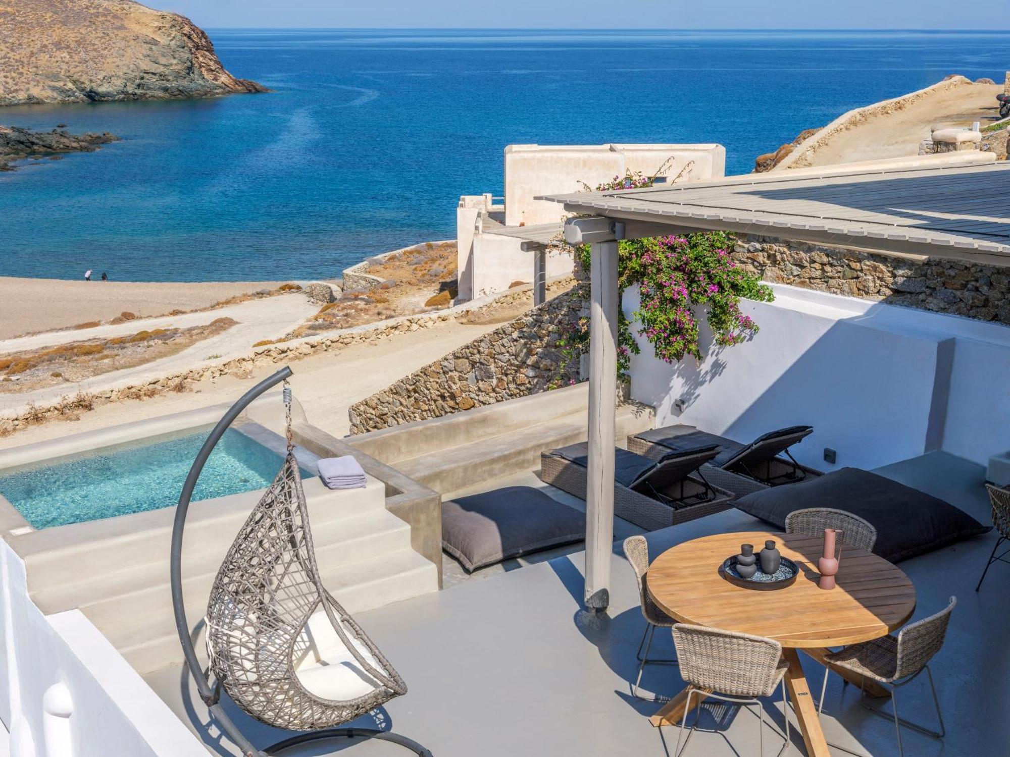The Mykonist Merchia Beach Villas & Suites Exterior foto