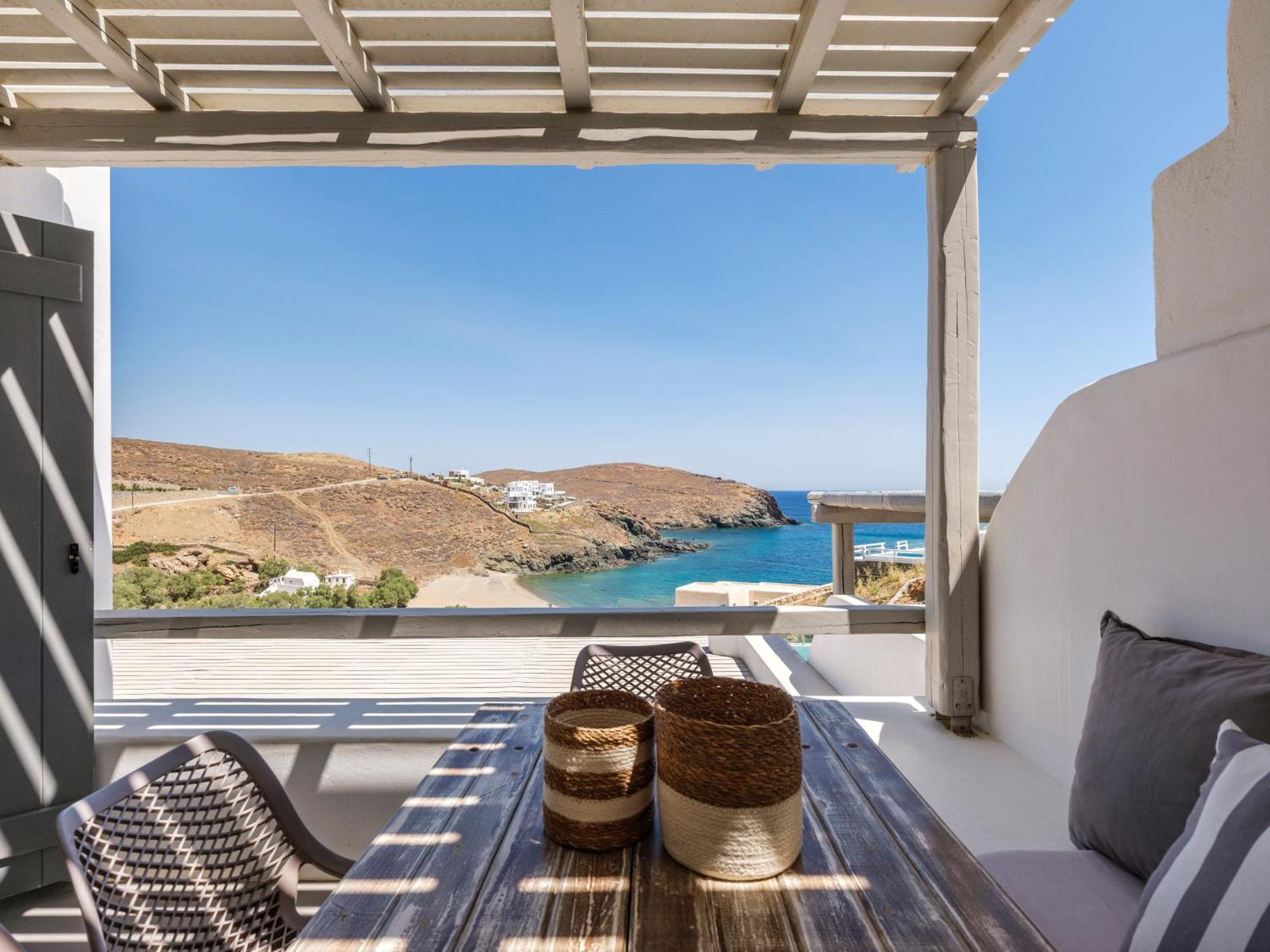 The Mykonist Merchia Beach Villas & Suites Exterior foto