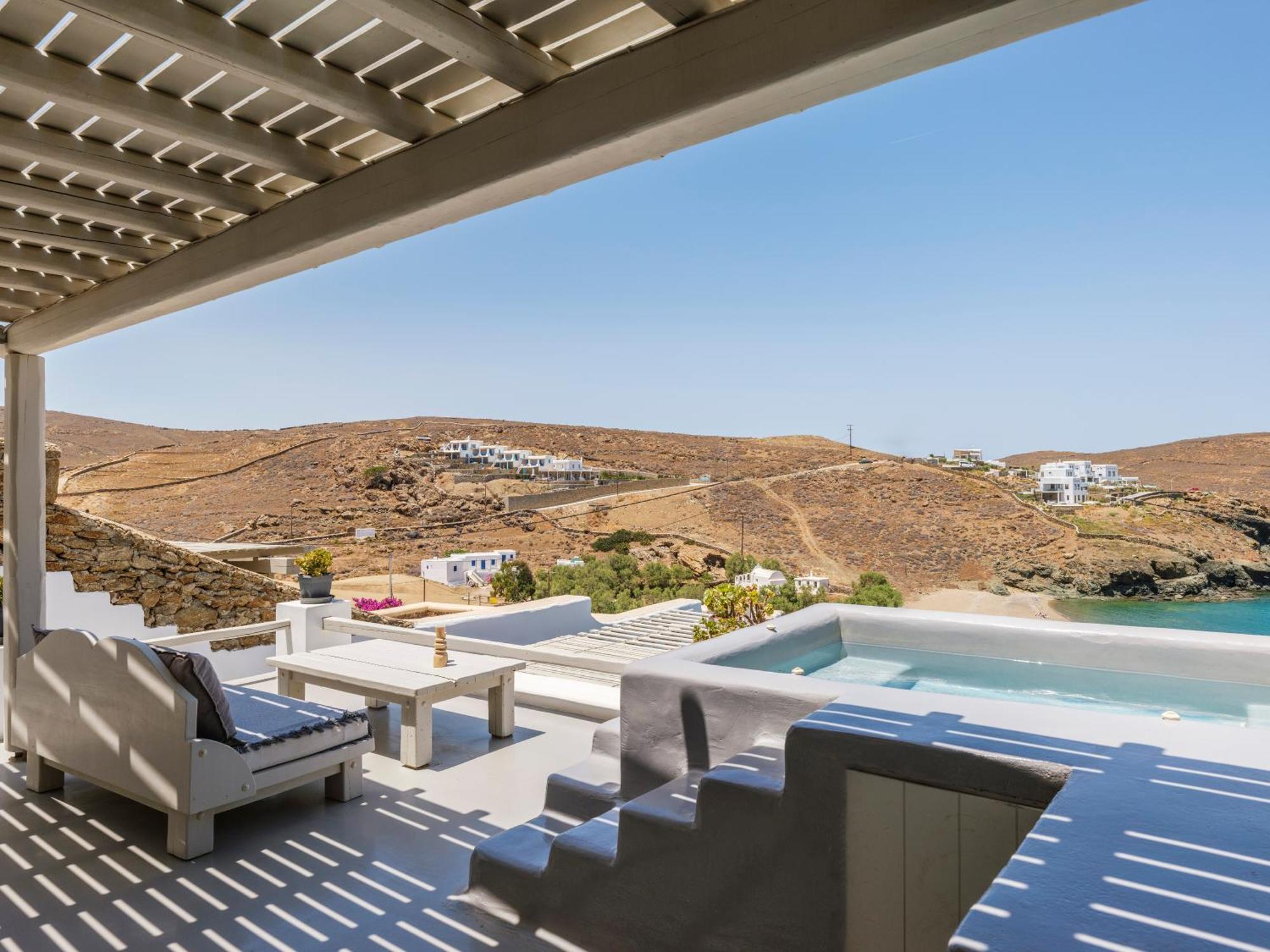 The Mykonist Merchia Beach Villas & Suites Exterior foto