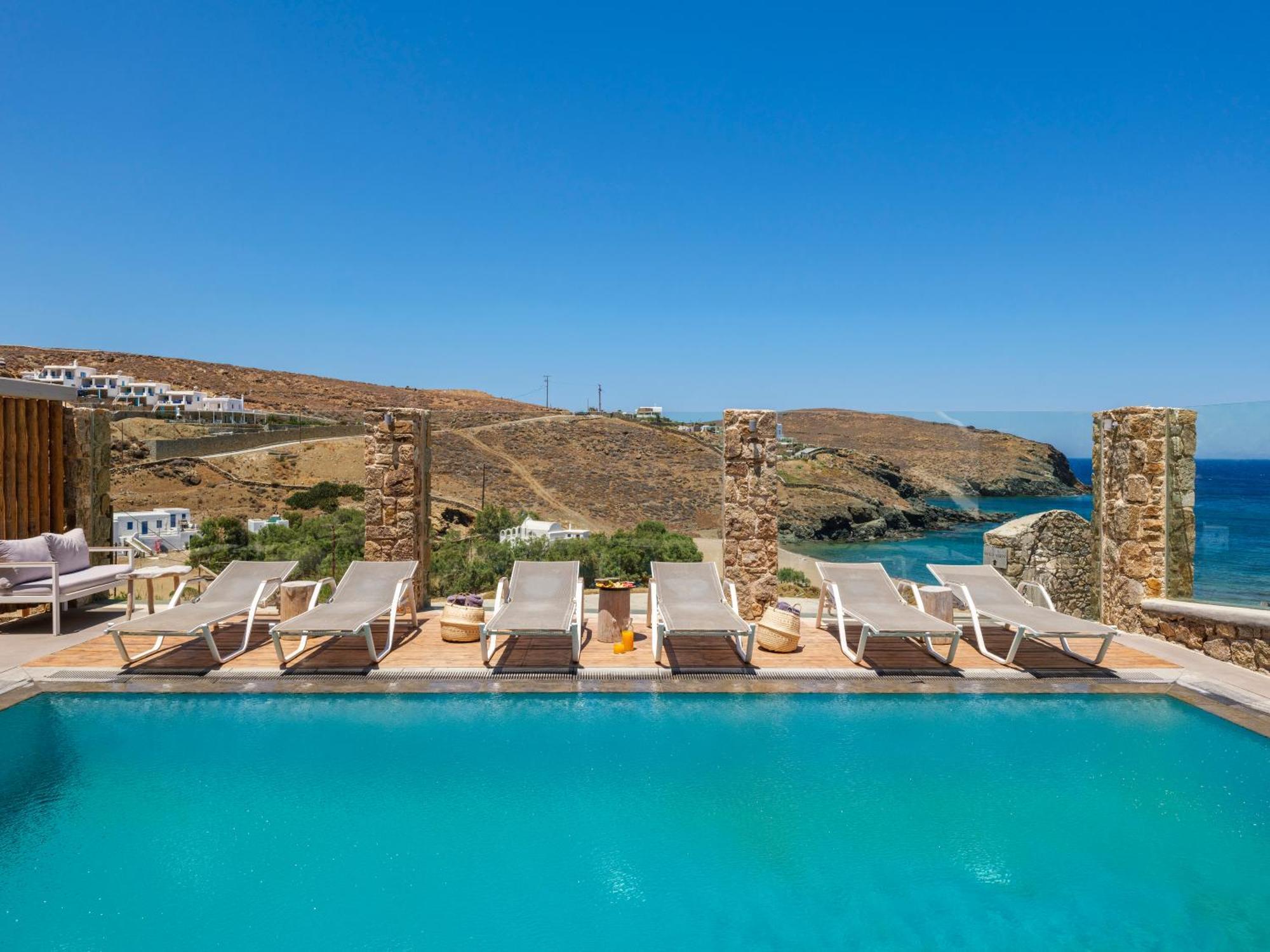 The Mykonist Merchia Beach Villas & Suites Exterior foto