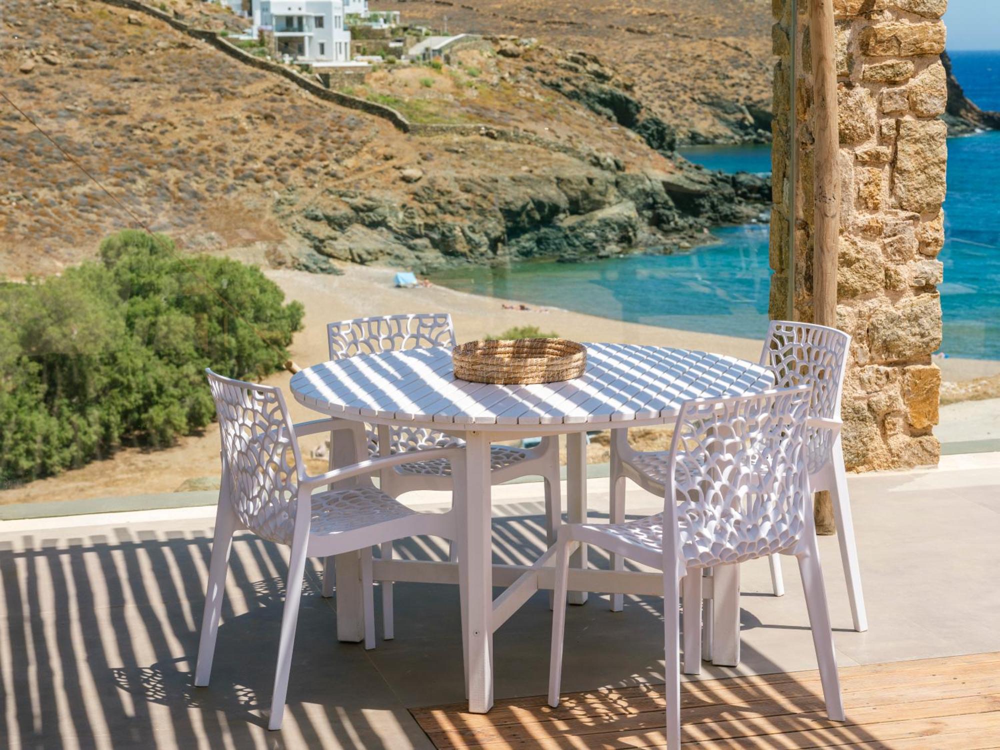The Mykonist Merchia Beach Villas & Suites Exterior foto
